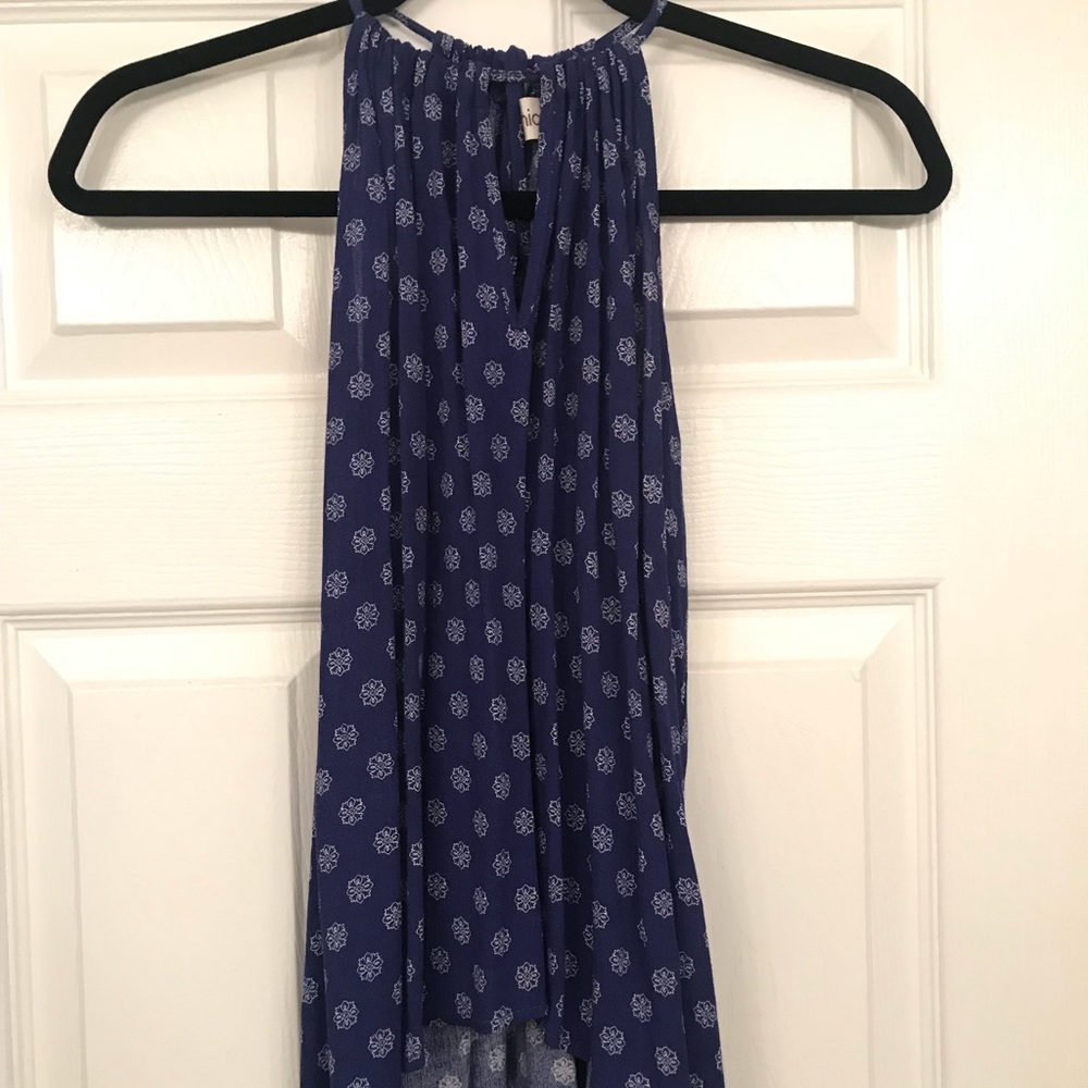 Veronica M navy pattern top. Size medium.